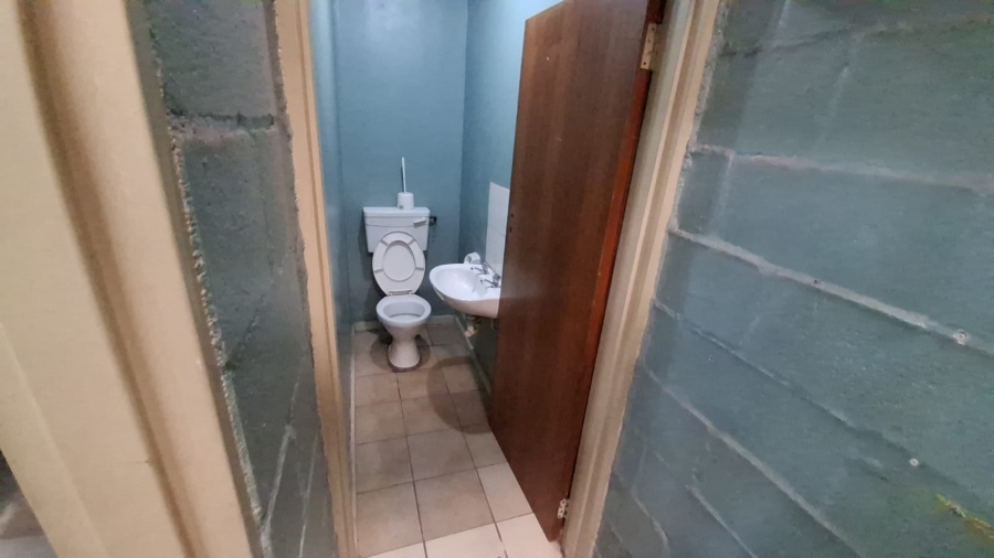 To Let commercial Property for Rent in Brackenfell Central Western Cape